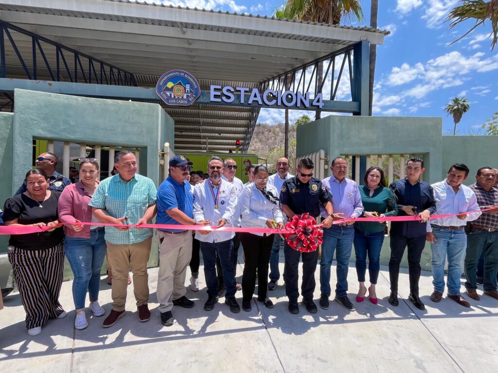 Bajo la iniciativa Chefs x Los Cabos, vatelianos apoyan la construcción de la estación de bomberos de la población de Santiago