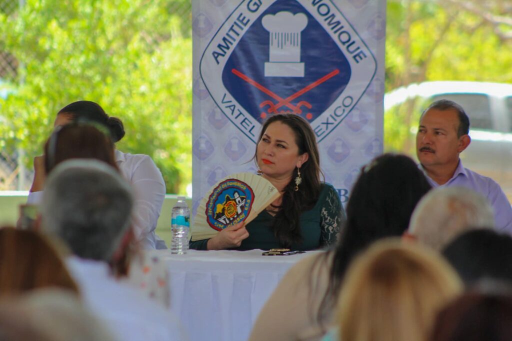 Bajo la iniciativa Chefs x Los Cabos, vatelianos apoyan la construcción de la estación de bomberos de la población de Santiago